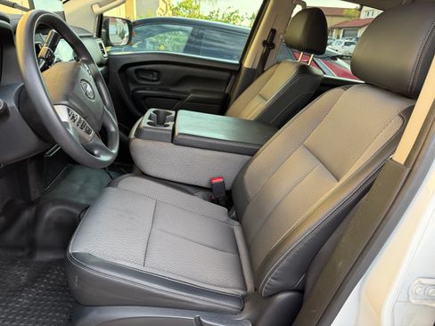 Used 2018 Nissan Titan S w/ S Utility Package RWD image 12