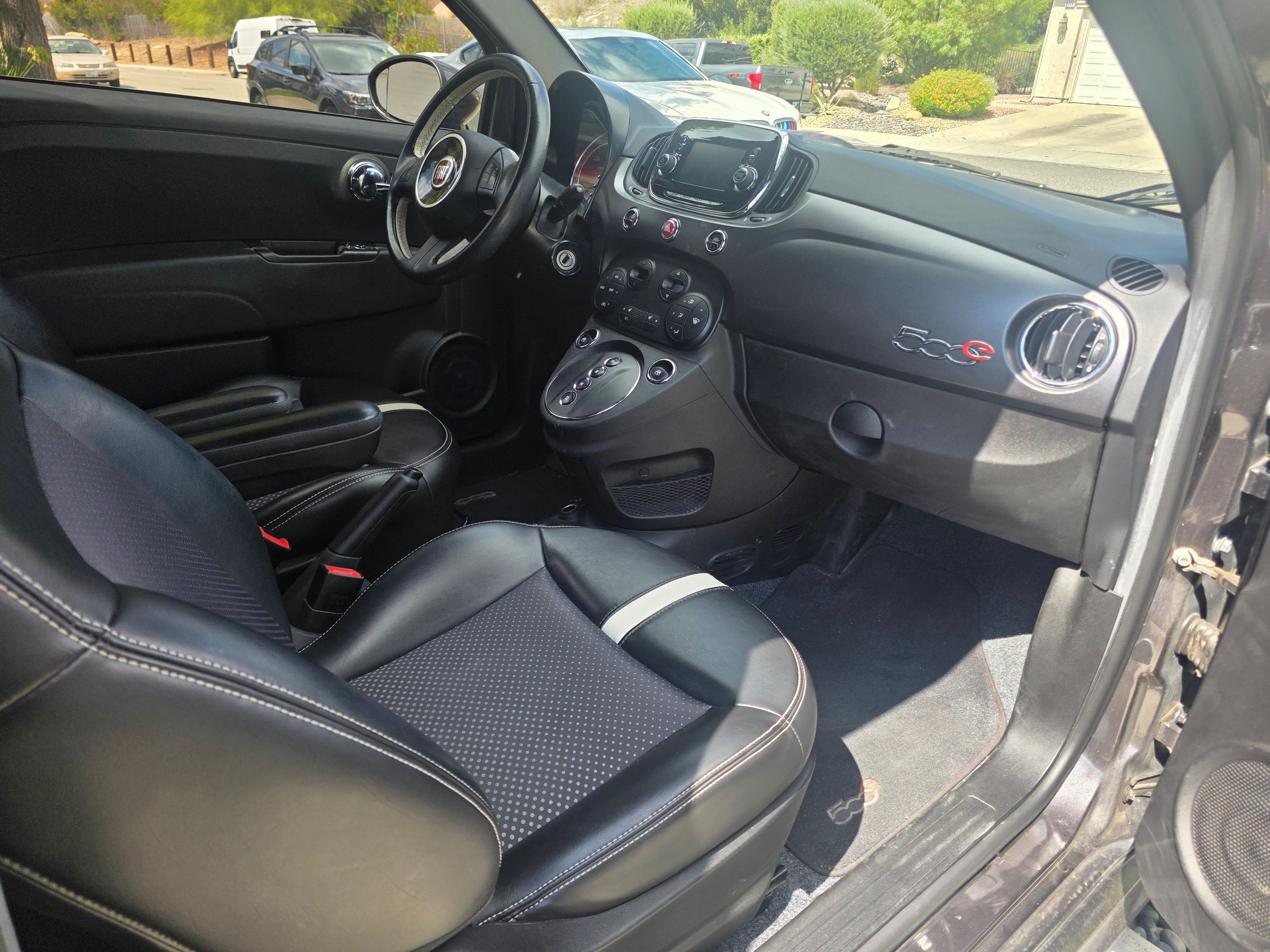 Used 2018 FIAT 500 e FWD image 6