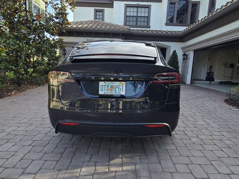 Used 2024 Tesla Model X AWD/4WD image 6