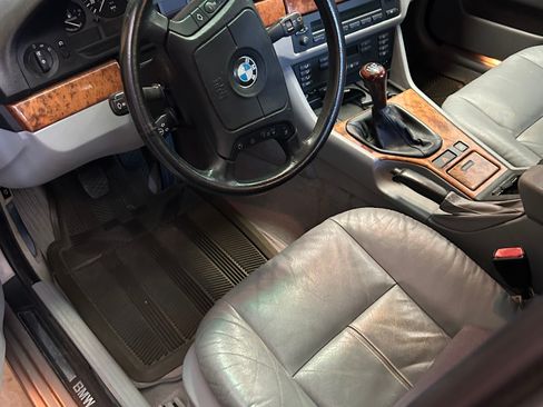 Used 1997 BMW 528i Sedan image 2