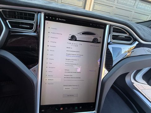 Used 2017 Tesla Model S 75D AWD/4WD image 8