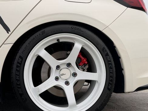 Used 2025 Honda Civic Type R image 8
