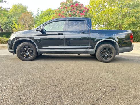 Used 2017 Honda Ridgeline Black Edition image 1