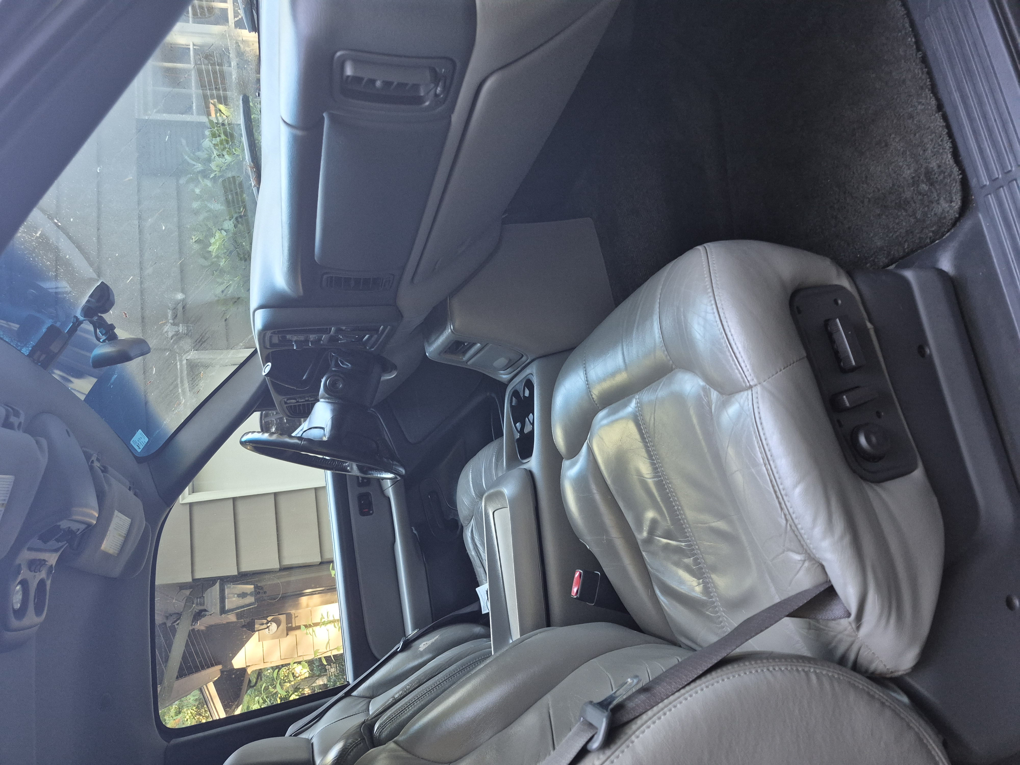 Used 2002 Chevrolet Tahoe LT AWD/4WD image 12