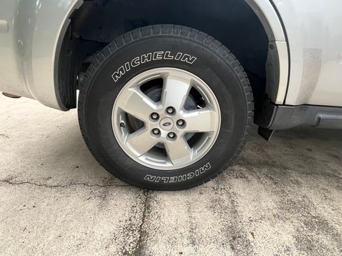 Used 2012 Ford Escape XLT FWD image 9