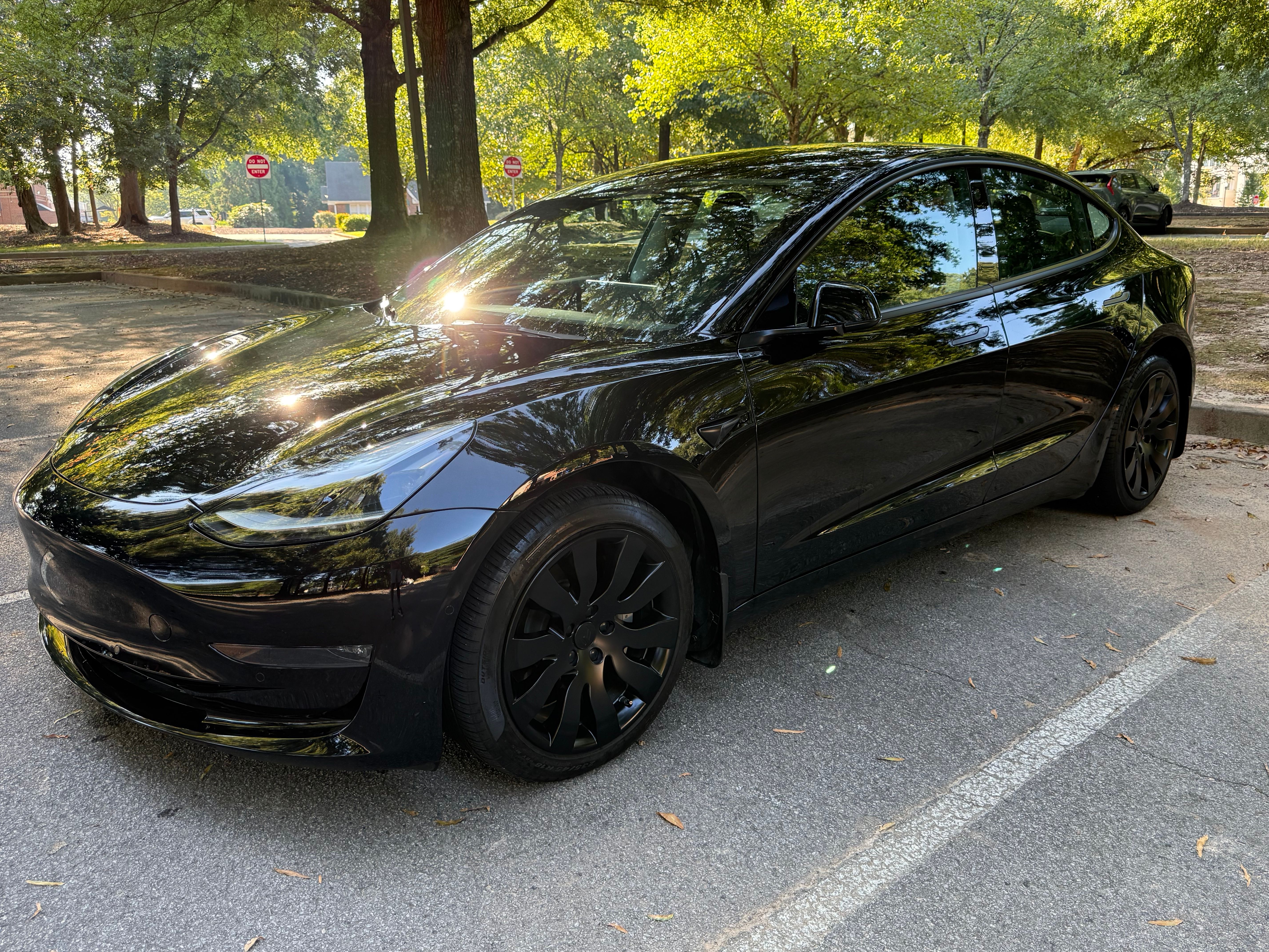Used 2022 Tesla Model 3 Long Range AWD/4WD image 1