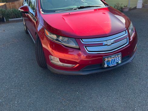 Used 2012 Chevrolet Volt Premium w/ Premium Trim Package image 6