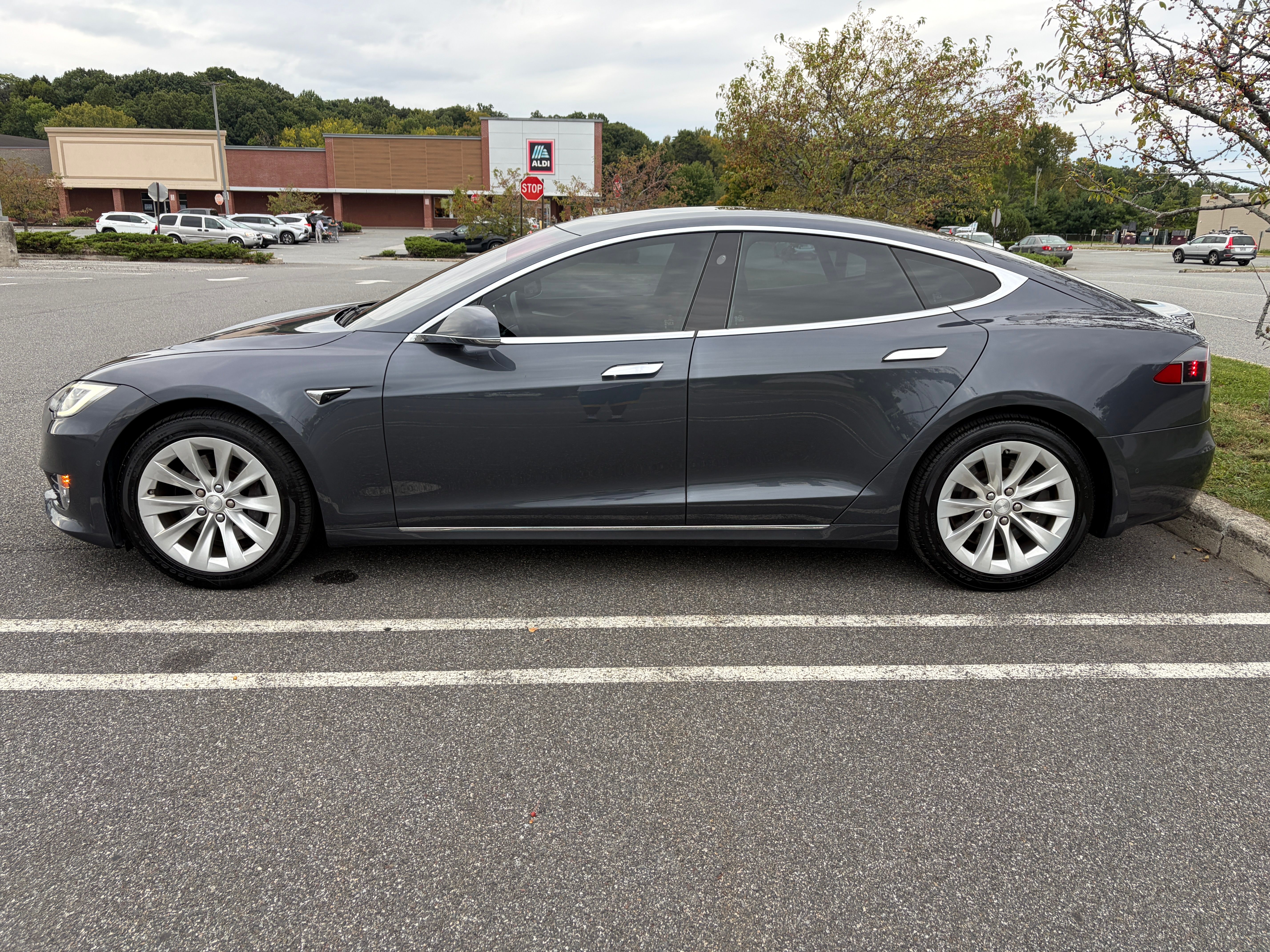 Used 2018 Tesla Model S 75D AWD/4WD image 13