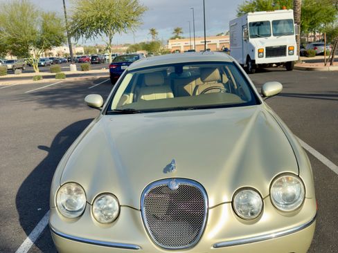 Used 2006 Jaguar S-TYPE 4.2 image 1