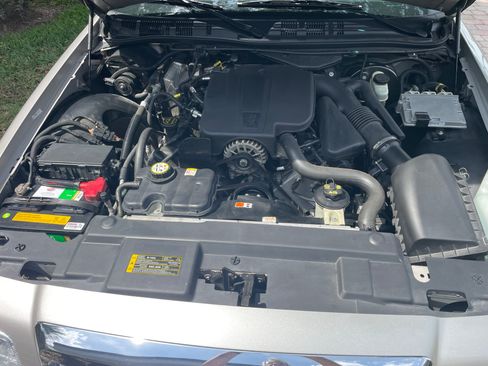 Used 2006 Mercury Grand Marquis LS RWD image 20