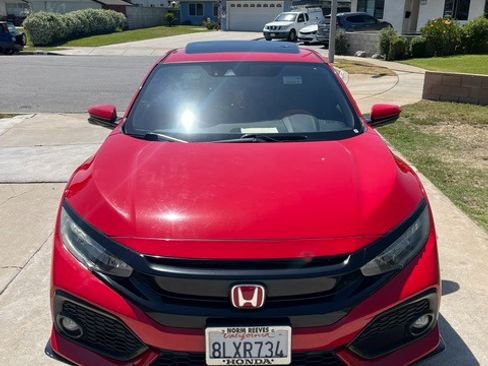 Used 2018 Honda Civic Sport Touring image 1