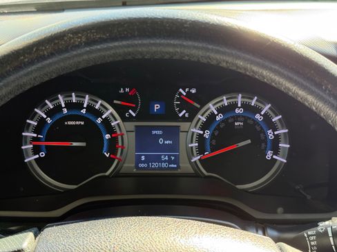 Used 2016 Toyota 4Runner Limited image 30