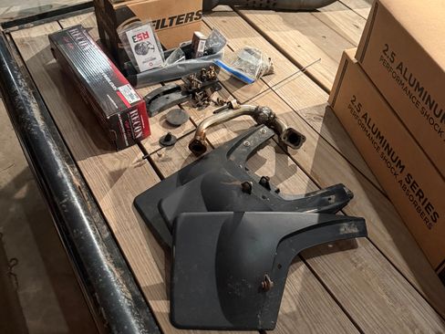 Used 2015 Ford F250 Platinum w/ FX4 Off-Road Package image 25