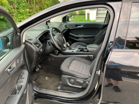 Used 2017 Ford Edge SE FWD image 6