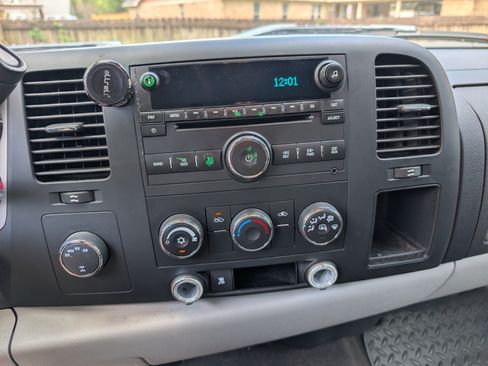 Used 2009 Chevrolet Silverado 1500 LT w/ Power Pack Plus image 19