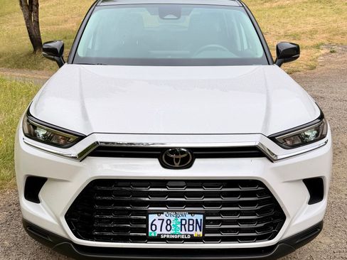 Used 2026 Toyota Grand Highlander AWD Hybrid image 1