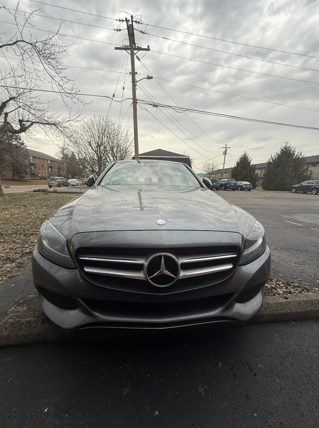 Used 2017 Mercedes-Benz C 300 4MATIC Sedan image 2
