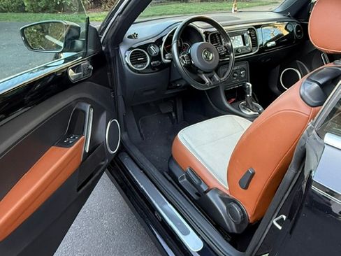 Used 2015 Volkswagen Beetle 1.8T image 13