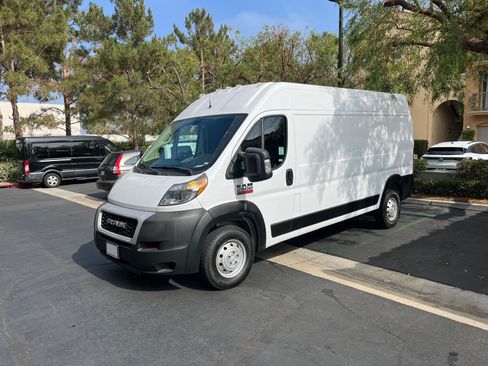 Used 2021 RAM ProMaster 2500 FWD image 1