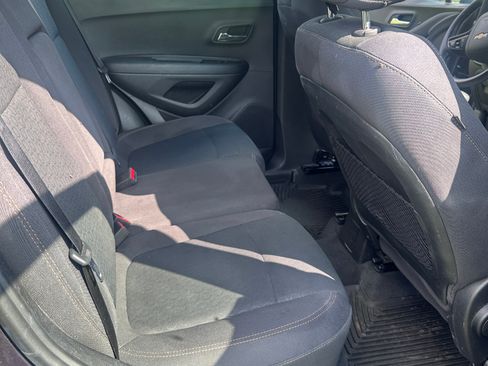 Used 2018 Chevrolet Trax LS AWD/4WD image 13