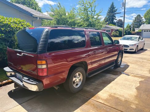 Used 2002 Chevrolet Suburban LT AWD/4WD image 5