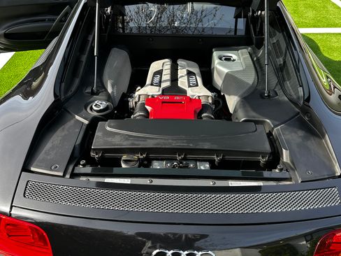 Used 2008 Audi R8 V8 image 6