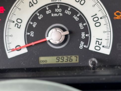 Used 2010 Toyota FJ Cruiser 2WD image 16