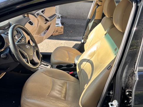 Used 2013 Hyundai Elantra Limited image 5