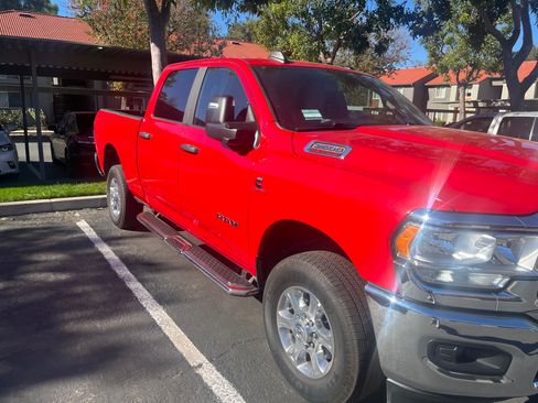 Used 2024 RAM 2500 Big Horn image 10