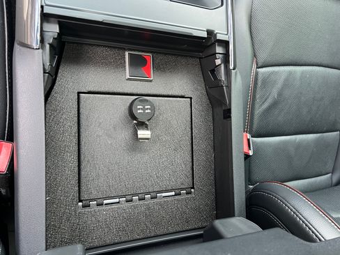 Used 2021 Ford F150 Lariat w/ Equipment Group 502A High image 19