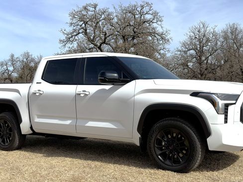 Used 2025 Toyota Tundra Limited w/ TRD Off-Road Package image 9
