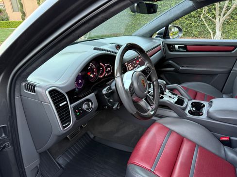 Used 2021 Porsche Cayenne GTS image 16