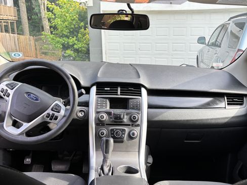 Used 2012 Ford Edge SE FWD image 13