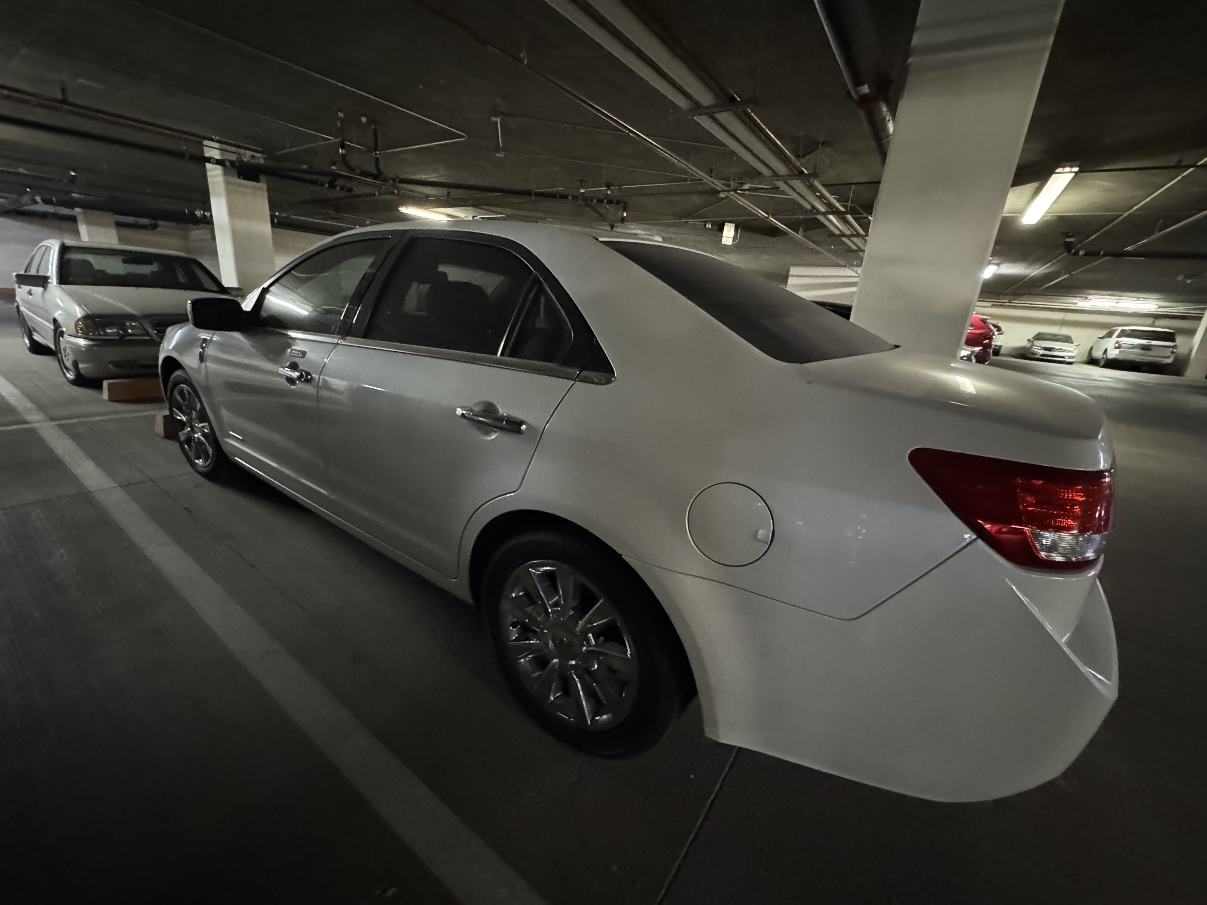 Used 2011 Lincoln MKZ Hybrid w/ 202A Rapid Spec Order Code FWD image 11