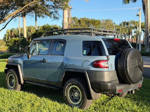 Used 2014 Toyota FJ Cruiser 4WD w/ Trail Teams Ultimate Edition image 9