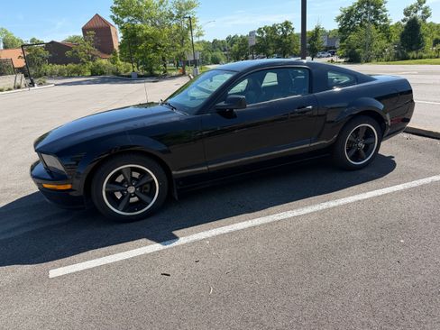 Used 2008 Ford Mustang GT Premium RWD image 6