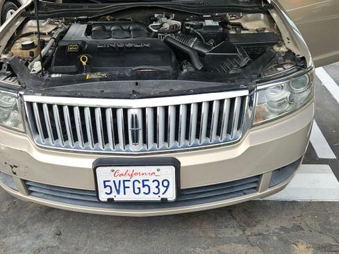 Used 2006 Lincoln Zephyr image 8