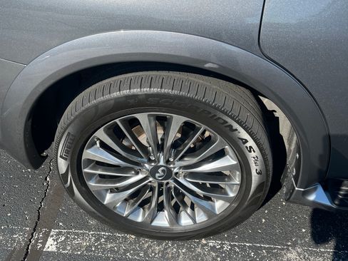 Used 2019 INFINITI QX80 Luxe AWD/4WD image 8