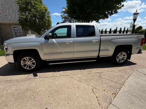 Used 2017 Chevrolet Silverado 1500 LT w/ All Star Edition AWD/4WD image 13
