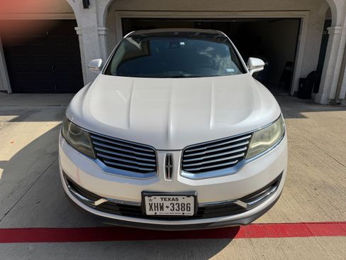 Used 2018 Lincoln MKX Reserve w/ Lincoln MKX Climate Package AWD/4WD image 2