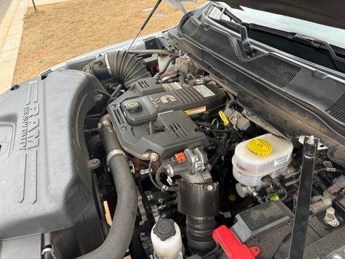 Used 2024 RAM 3500 Laramie image 18