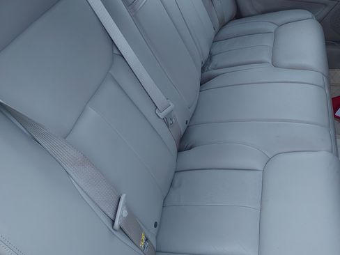 Used 2006 Cadillac DTS image 4