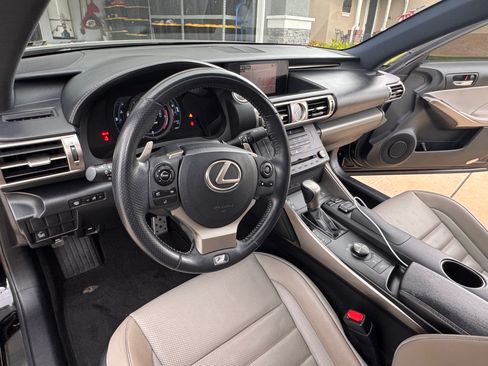 Used 2015 Lexus IS 250 w/ F-Sport Package RWD image 8