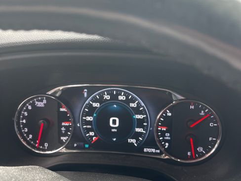 Used 2019 GMC Acadia Denali AWD/4WD image 15
