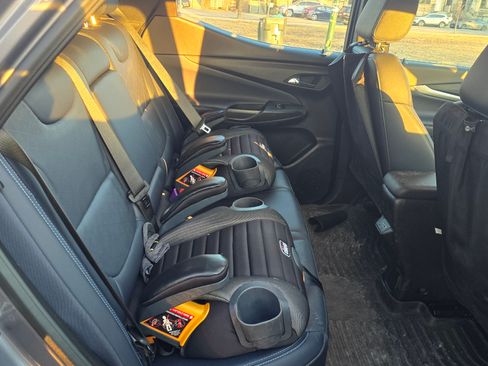 Used 2023 Chevrolet Bolt EUV LT w/ Convenience Package image 13