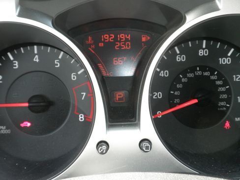 Used 2013 Nissan Juke SL AWD/4WD image 9