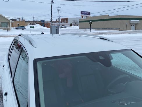 Used 2022 Volkswagen Tiguan SE image 10