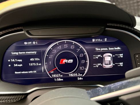 Used 2020 Audi R8 V10 image 6