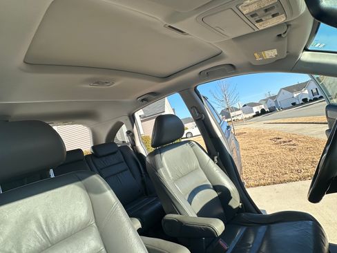 Used 2007 Honda CR-V EX-L image 25