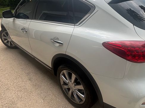 Used 2017 INFINITI QX50 2WD image 4
